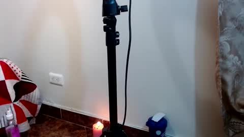 adele cruzz online show from December 29, 7:00 pm