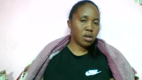 adelealy online show from July 7, 12:52 pm