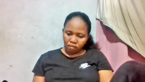 adelealy online show from June 16, 2:23 am