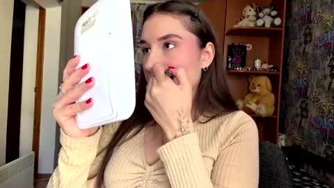 Poly online show from April 17, 8:49 am