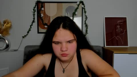 adelecruzz online show from February 14, 3:05 pm