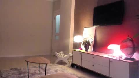 Adele Shine online show from October 11, 11:47 am