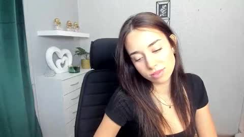 Adele online show from February 24, 6:34 am