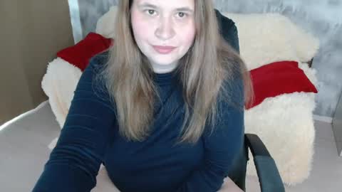 adelinalawson online show from June 14, 8:04 am