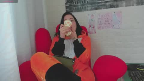 Adel online show from November 1, 7:01 am