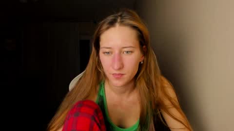 Adell online show from April 10, 9:32 pm