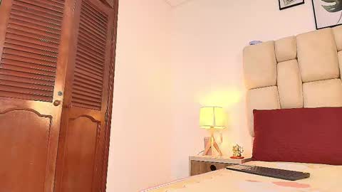 AdharaSmithh online show from September 11, 10:32 pm