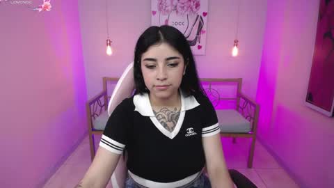 Adri  online show from April 8, 1:02 pm