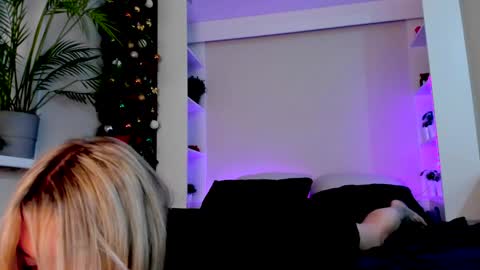 Adriana online show from December 14, 7:29 am