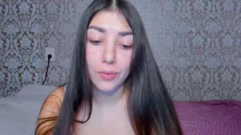 Adriana online show from March 4, 8:15 pm