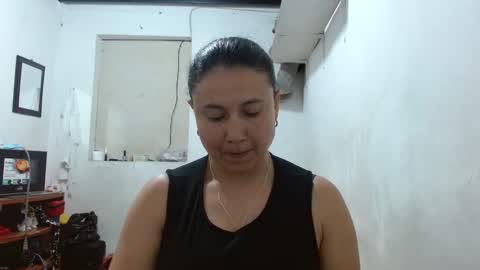 Adriana Tellez online show from November 25, 4:53 pm