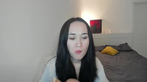 Aenie online show from October 24, 11:50 am