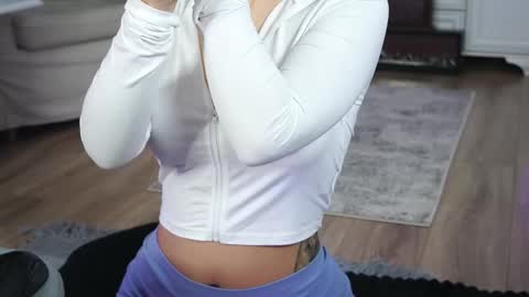 Aelia online show from January 8, 4:49 am