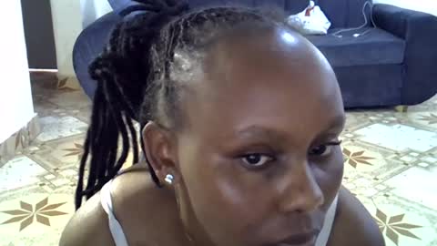 africanqueen1234 online show from July 14, 11:48 am