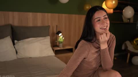 Emma online show from October 25, 10:38 pm