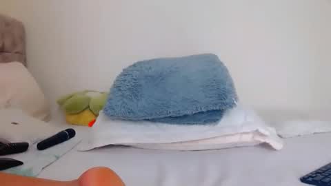 agatha frank online show from November 23, 1:30 am