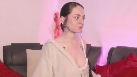 Camila     2 online show from October 22, 11:43 pm