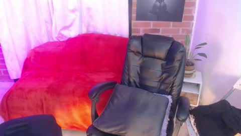 Lily online show from February 15, 3:31 am