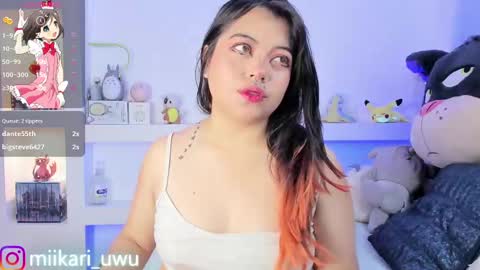 Ahri help me get to 100  online show from February 12, 5:15 am