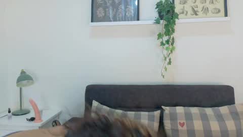 AHSLY online show from May 1, 12:19 pm