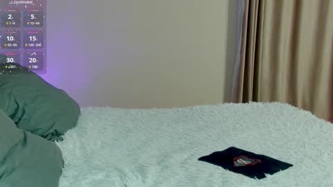 Lexi online show from December 27, 8:18 pm