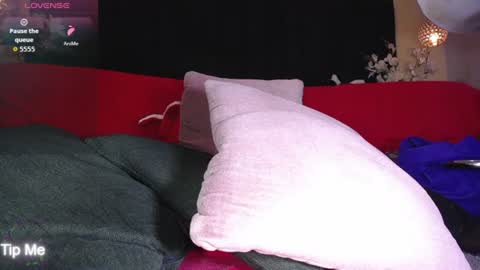 Ailyn rouss online show from August 6, 4:58 pm