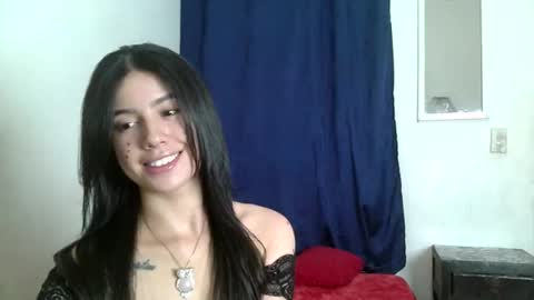 J  online show from March 25, 7:50 pm