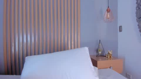 Aisha online show from October 29, 8:33 pm