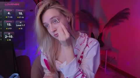 aishiro online show from October 3, 4:17 am