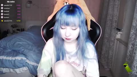 akirahartyx online show from February 12, 4:11 pm