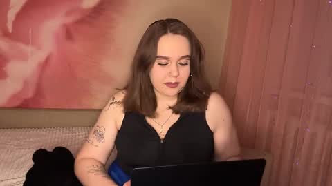 akirasavage online show from June 5, 8:48 pm
