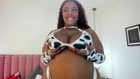 alahia rivera online show from February 16, 9:47 pm