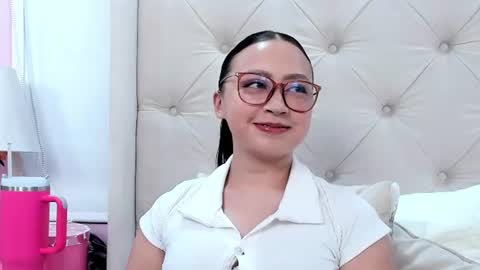 Alana  online show from July 10, 9:48 pm