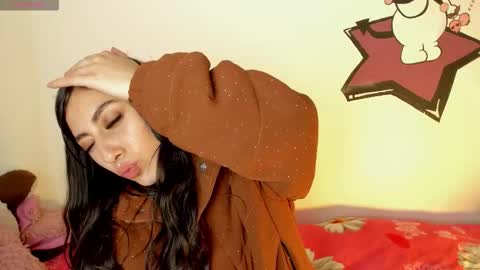 ALANA Please follow me  online show from March 19, 5:23 am