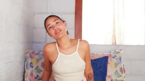 alasska_18 online show from November 26, 9:49 pm