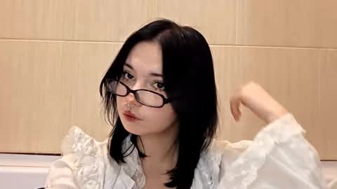 Im Katrina online show from February 26, 1:54 pm