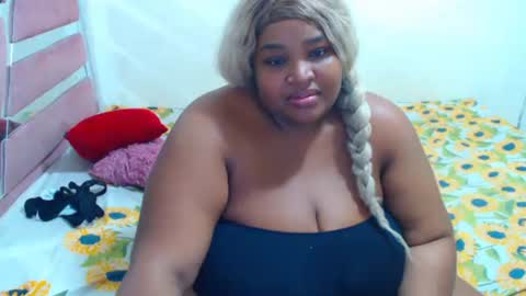 aleeinvein1 online show from April 21, 1:42 am