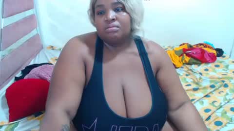 aleeinvein1 online show from April 19, 10:23 pm