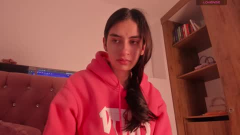 alejandraaa_ online show from October 30, 3:42 am