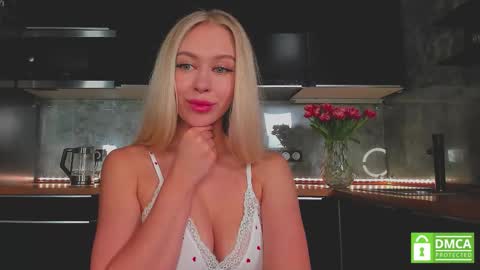 aleksa_cutie online show from February 15, 11:53 am