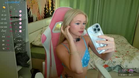Lexi online show from September 26, 3:04 am