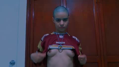 Alex online show from February 6, 1:42 am