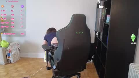 dont be afraid to click social media link its  working  just click on that  online show from March 3, 9:56 pm