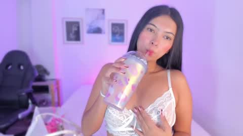 Alexa Millers online show from March 6, 4:19 am