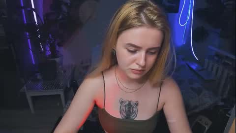 alexa_pirs online show from September 25, 4:17 pm