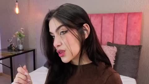 Alexa Thaylor online show from April 6, 2:29 pm