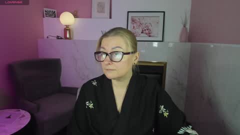 Alexandra online show from February 6, 8:45 pm