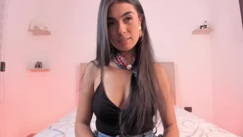 Alexandra Rodriguez online show from April 21, 12:36 am