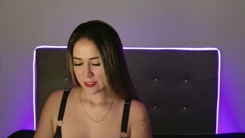 alexandraa_gomez online show from February 17, 8:30 pm