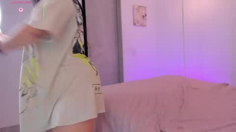 lexandra  online show from April 7, 7:10 am